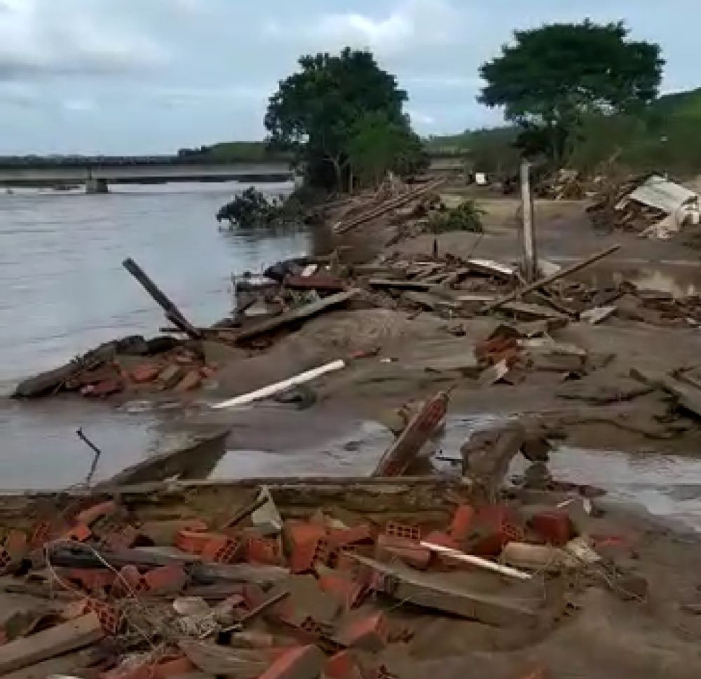 Rio Pardo em Potiraguá: Vídeo mostra cenário de destruição após a maior  enchente dos últimos 30 anos - Blog do Edyy